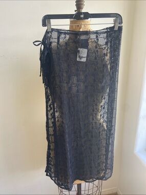 Free People One Size Embroidered Mesh Wrap Skirt/Cover-up Double Tie 48” x 33”
